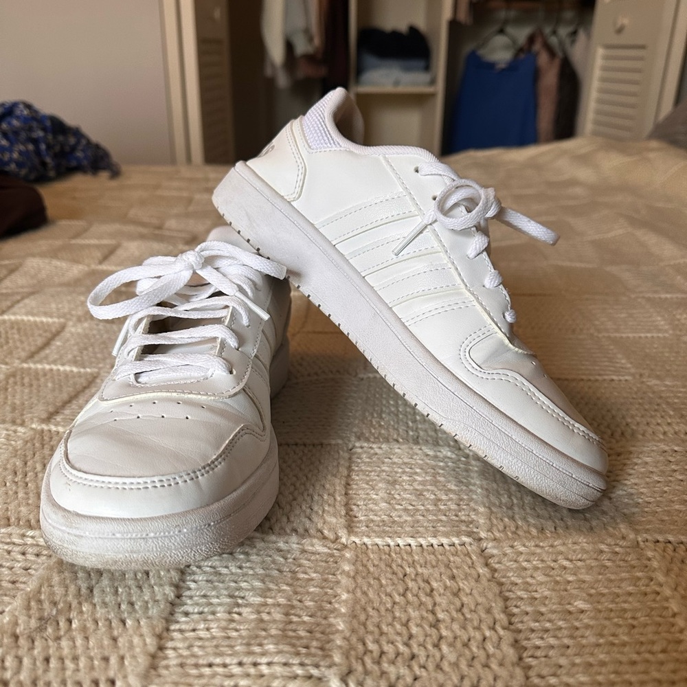 Adidas Sneakers